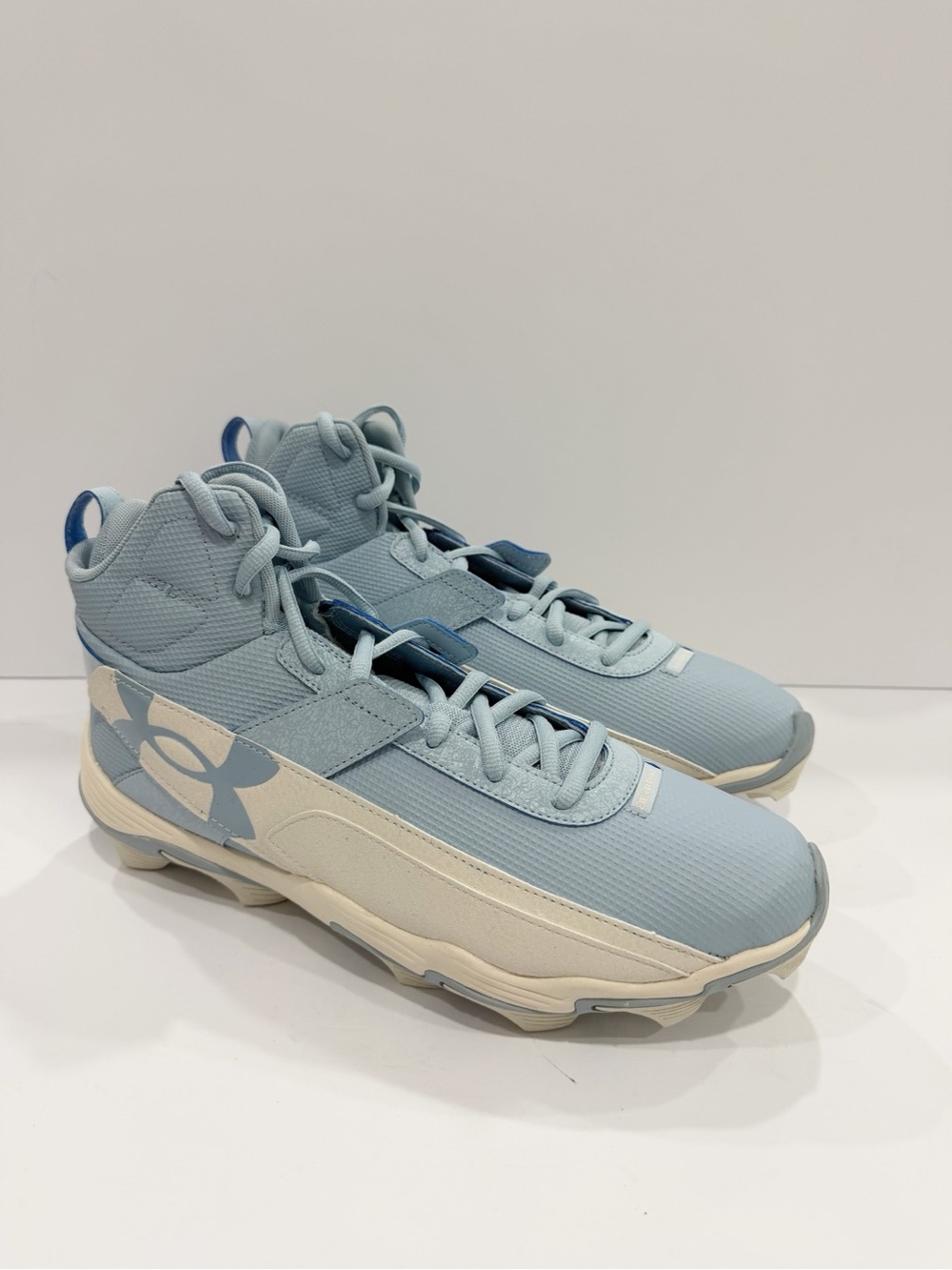 Under Armour Men's Harper 10 RM Mid baseball cleats